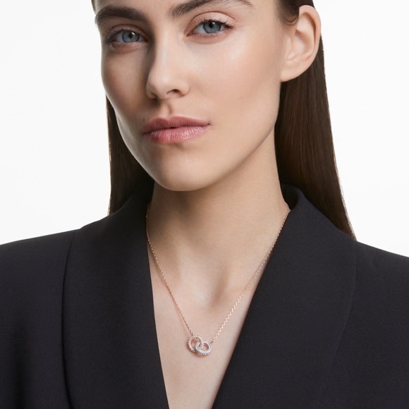 SWAROVSKI Dextera Necklace‎ Intertwined circles, White, Rose Goldtone Plated NWT - Picture 3 of 8